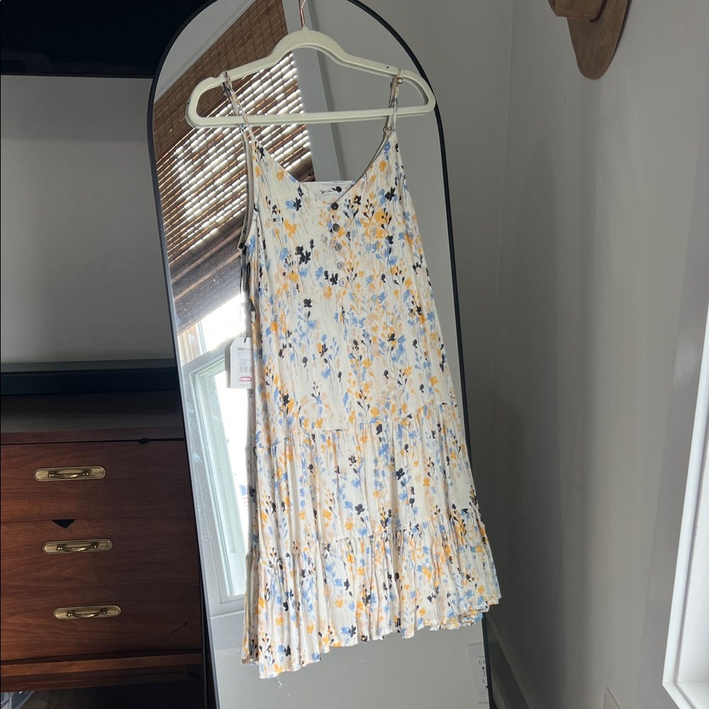 Elegant Floral Sundress with Spaghetti Straps